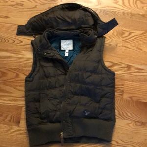 American Eagle zip up puffy vest